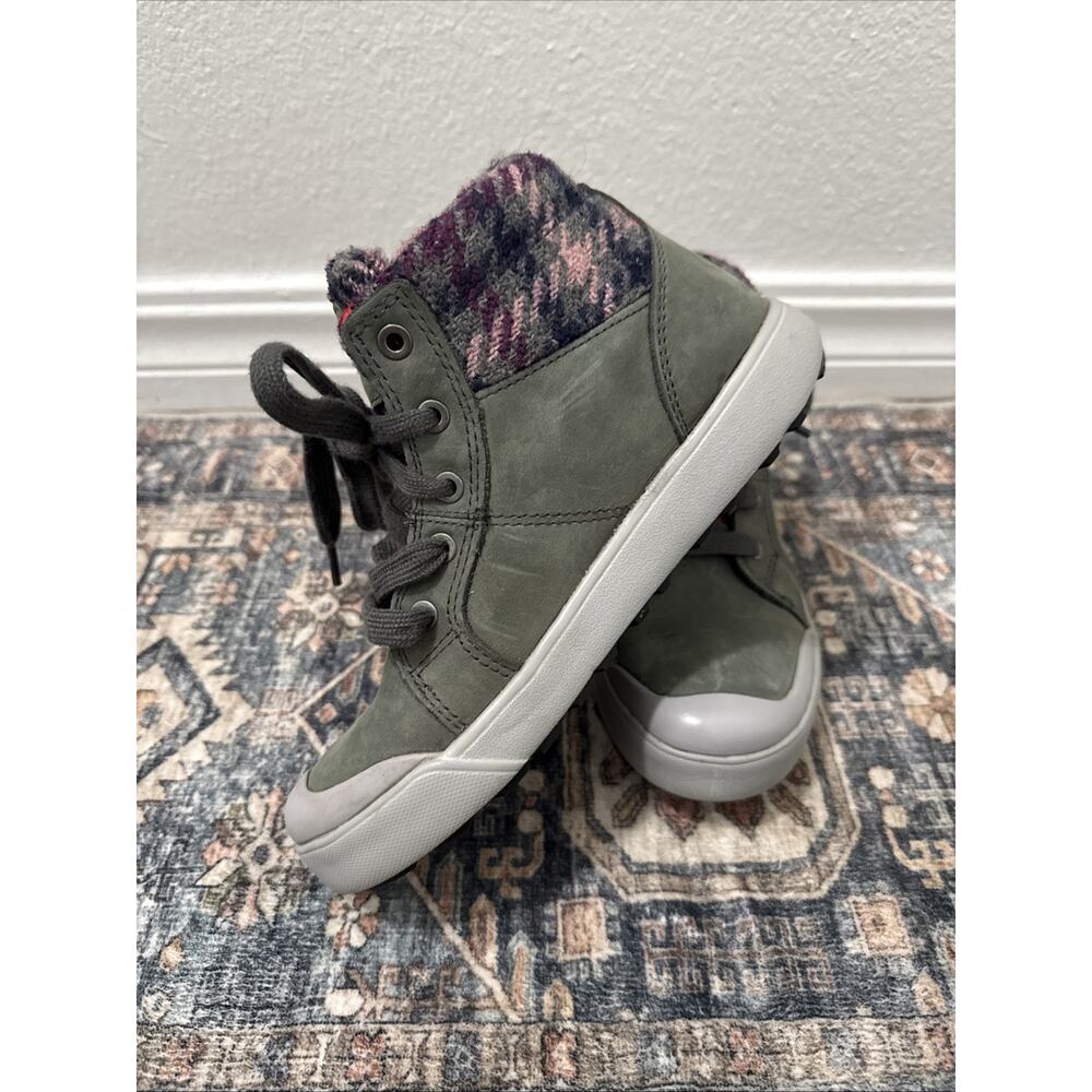 KEEN = Elena Women's Gray Leather & Plaid Insulated Mid Top Boots Hiking 5.5 New - Picture 2 of 6